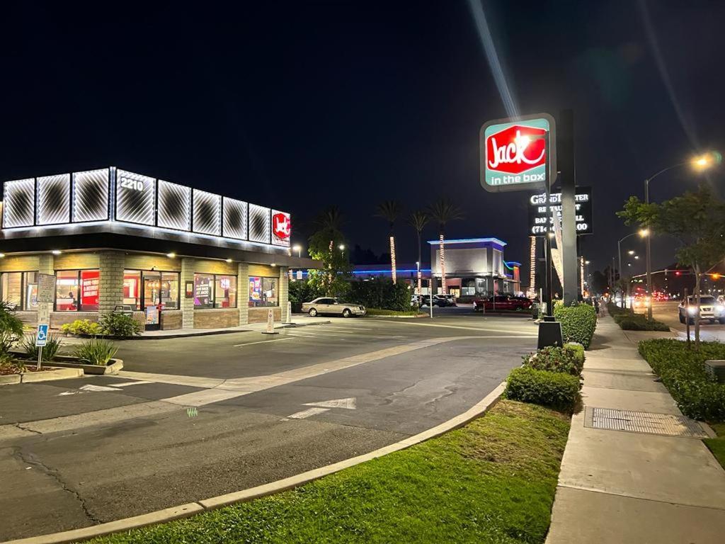Bposhtels Anaheim Hostel Ngoại thất bức ảnh