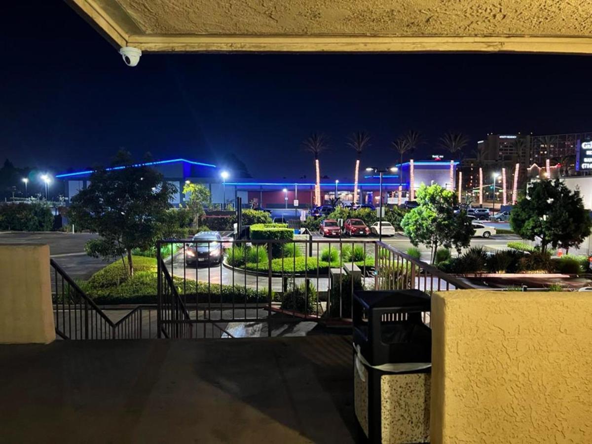 Bposhtels Anaheim Hostel Ngoại thất bức ảnh