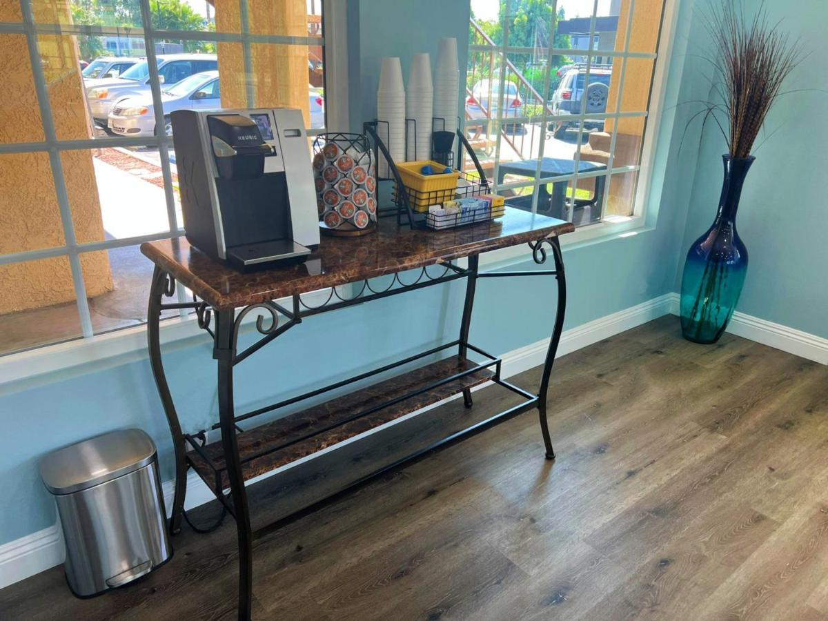 Bposhtels Anaheim Hostel Ngoại thất bức ảnh